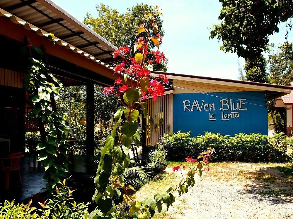 ** Pensión Hotel Raven Blue Ko Lanta Tailandia