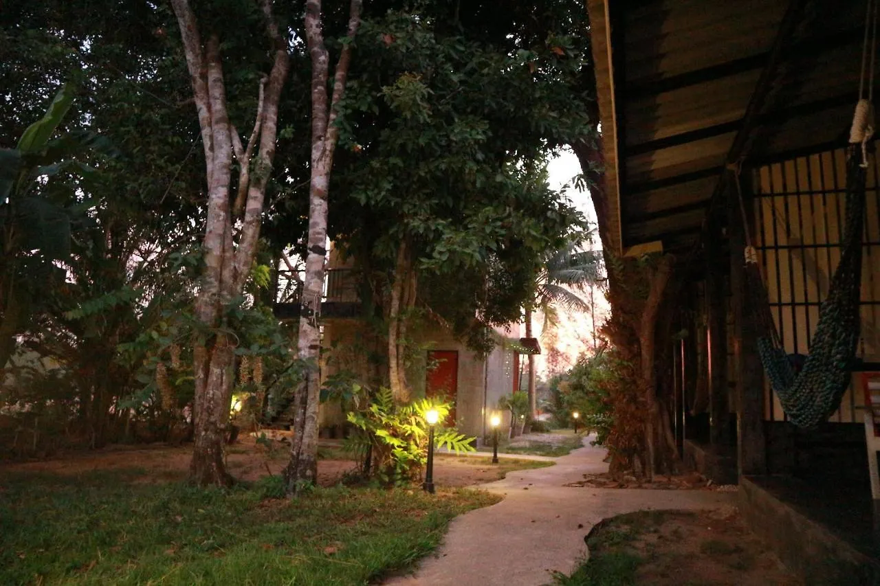 Raven Blue Hotel Koh Lanta Guest house